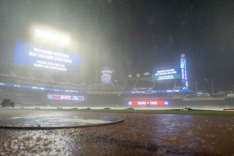 Twins 6, Braves 10: Ober Streak Ends on a Terrible, Horrible, No Good, Rainy, Lightning-Filled Night