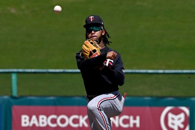 Bryan Acuña: A Rising Twin Looking to Follow Family Footsteps