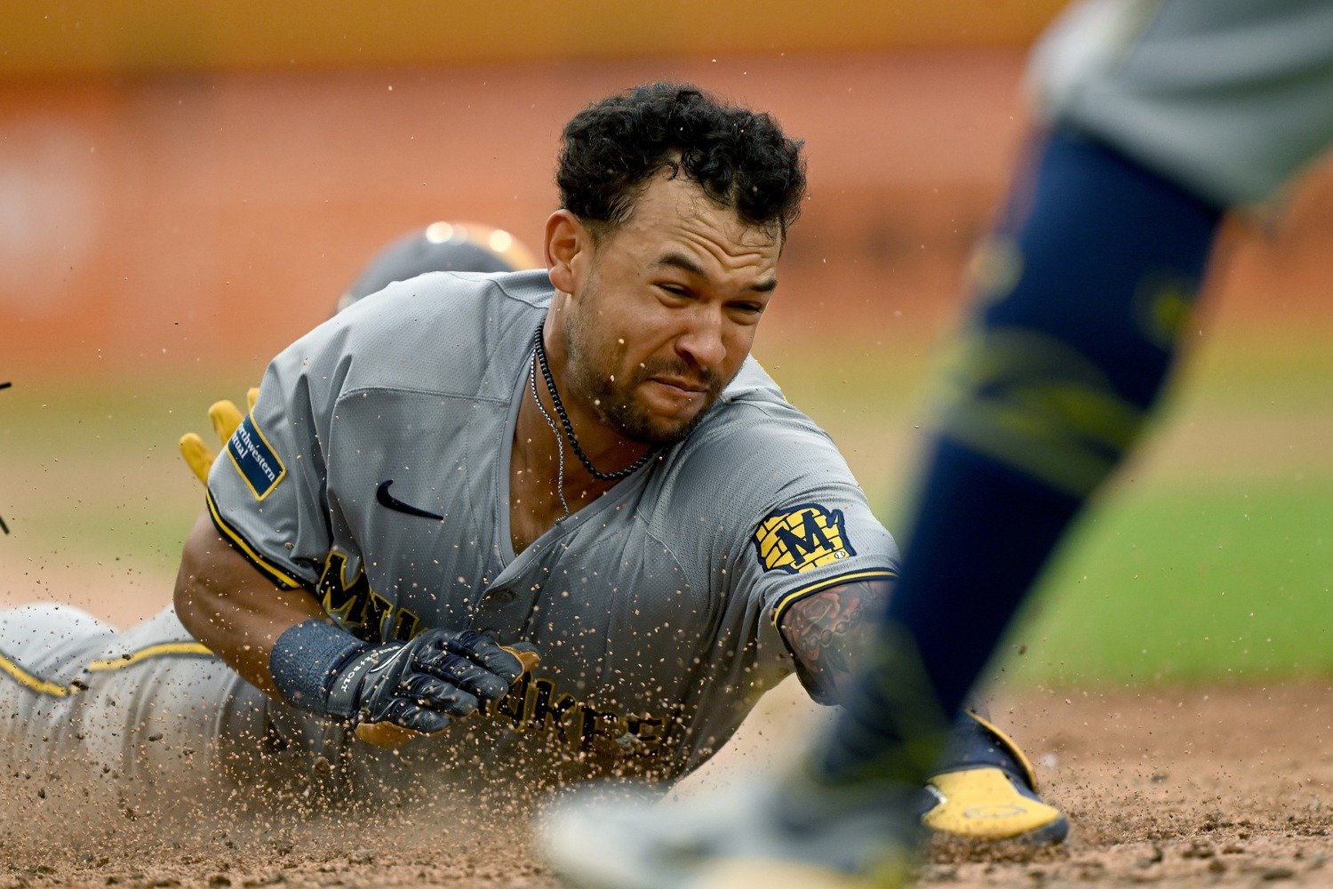 Best Defensive Centerfielder in Baseball: Unmatched Skills and Highlights