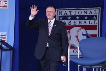 The Twins Almanac: A Sports Illustrated Cover & Bert Blyleven is Traded Away