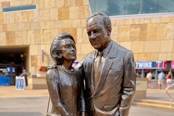 The Pohlad Empire (Part One): Banking On The Future