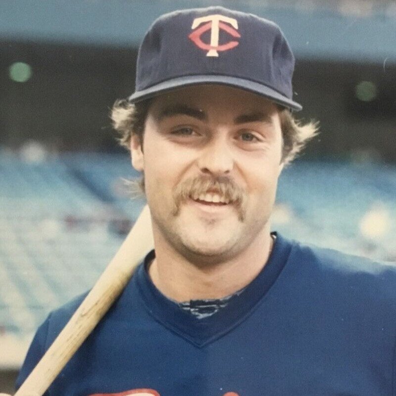 More information about "Tom Brunansky"