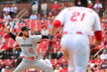 Cardinals 9, Twins 2: Bailey Ober Really Hates Missouri in March