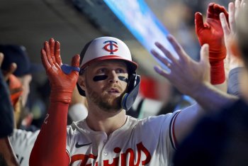 The Twins Have Long-Term Uncertainty at Catcher, but an Extension Could Solve It