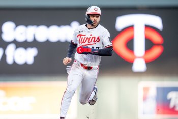 White Sox 3, Twins 6: Buxton and Larnach's Blasts Save Twins from Loss