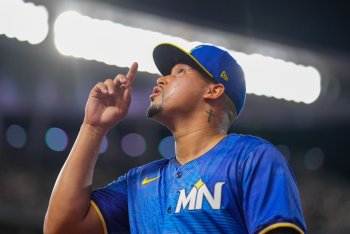 No Velo, No Problem: Jhoan Durán’s Early Season Pitch-Mix Changes