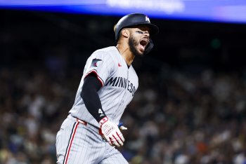 Twins 12, Mariners 6 (10 Innings): Late-Inning Heroics Stun Mariners