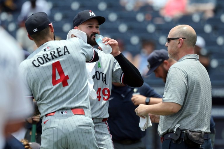 Rays 5, Twins 0: Literal Rays Beat Twins in Sweltering Series Finale