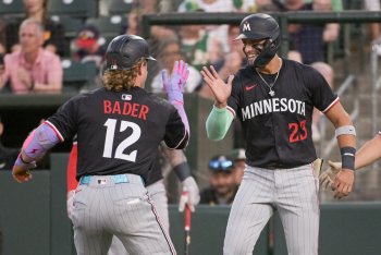 Twins 6, Athletics 1: Everyone Grab Either an Oar or a Bucket