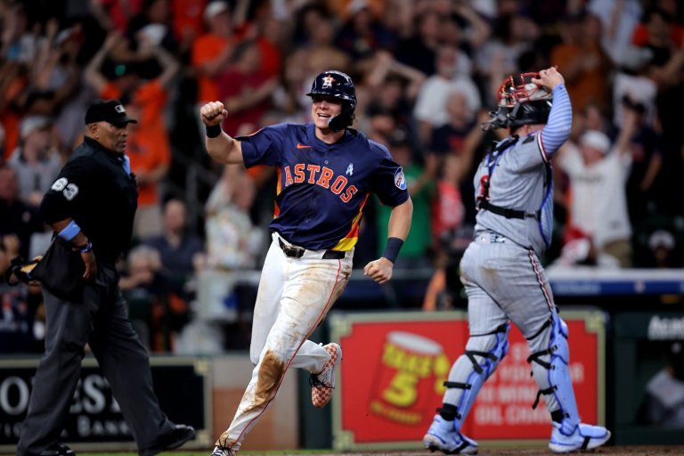 Astros 2, Twins 1: Offense Absent Again, Houston Rallies Late to Sweep Series