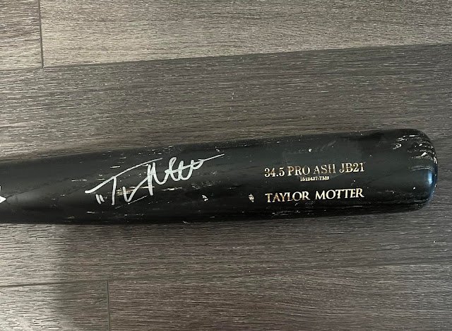 Taylor Motter's Autograph