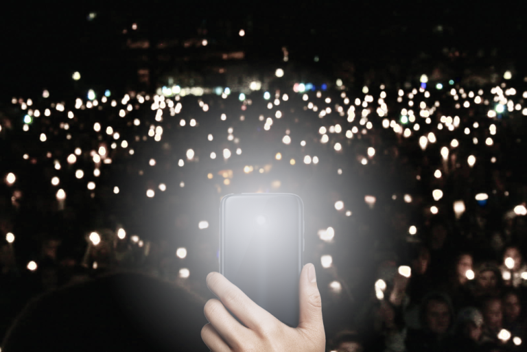 Twins Hold Solemn Phone Flashlight Vigil In Remembrance of Jhoan Duran