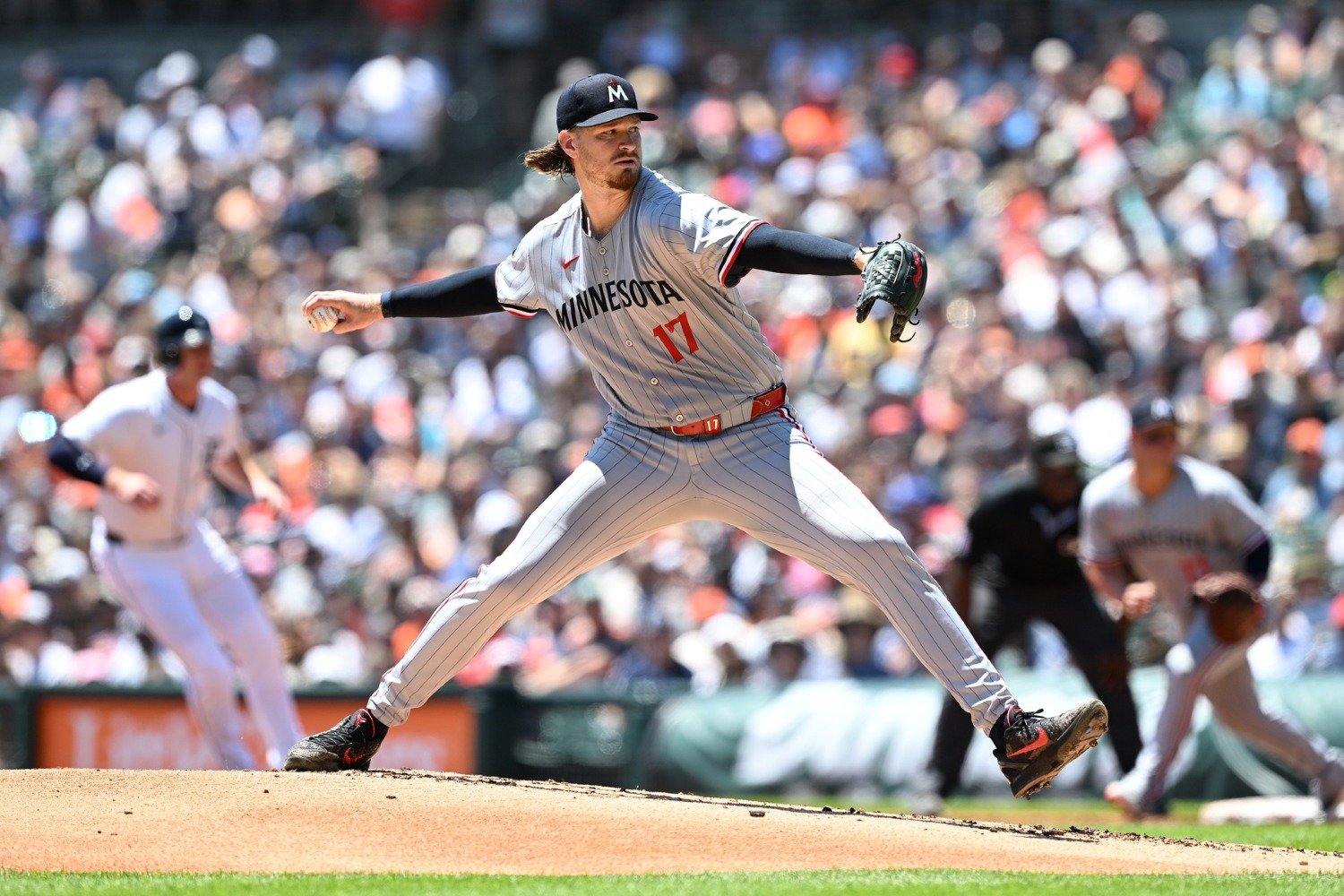 Twins Place Bailey Ober on Injured List with Hip Impingement, Promote Kody Funderburk - Twins - Twins Daily