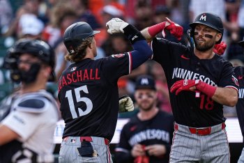 Twins 6, Tigers 3: Keaschall's Return Slugs the Twins Past Paddack and Detroit