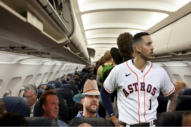 Carlos Correa Awkwardly Shuffles Past Rocco Baldelli on Same Flight to Cancún