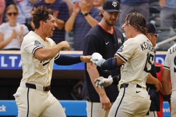 What Should the Twins Do About the Middle Infield?