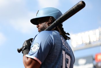 What Josh Bell’s Signing Means for the Rest of the Twins’ Lineup