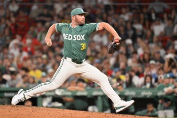 Welcome Back: Twins Sign Free-Agent Reliever Liam Hendriks