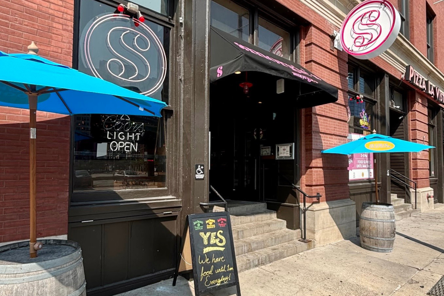 More information about "Twins Daily Takes Over Smorgie’s for Home Opener Pregame"