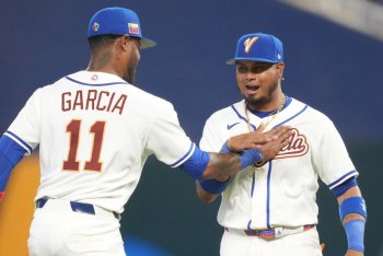 Javier Sanoja's Go-Ahead Homer Leads Venezuela To Victory Over The Netherlands