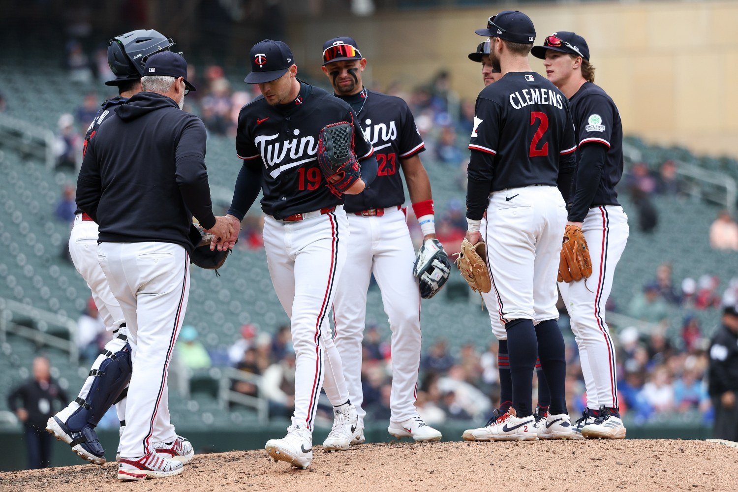 Mariners 5, Twins 3: Taj Bradley Shines Bright, But Twins Can't Get to Out 27