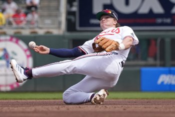 Red Sox 9, Twins 5: Defensive Lapses Cost Twins Chance to Sweep Sox