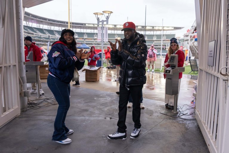Twins Fans Permitted to Enter Transfer Portal After Another Season Starts Poorly