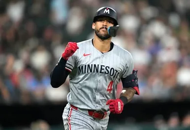 Carlos Correa Gallery Image