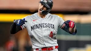 Carlos Correa Gallery Image