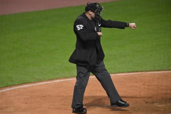 MSP’s Most Wanted: Twins Daily Tracks Down the Airport Employee Stealing MLB Umpire Pants