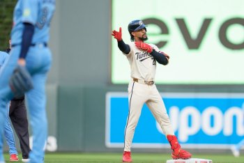 Twins 7, Blue Jays 1: Bailey Ober, Man. He Just Keeps Living.