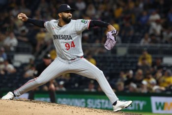 Yoendrys Gómez's Sweeper is Baffling Hitters
