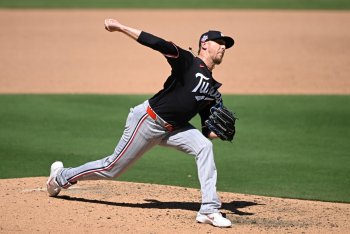 The 7 Biggest Decisions for the Twins’ Offseason: How Big of a Bullpen Arm to Add?