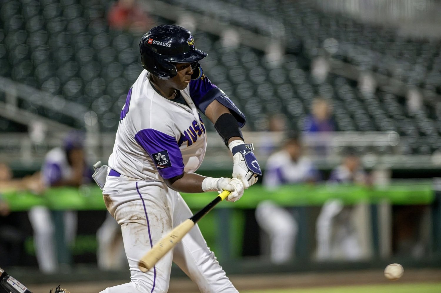 The Pros and Cons of the Twins Extending Top Prospect Vahn Lackey